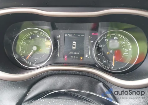 2016 Jeep Cherokee Latitude из США, поврежденный, VIN 1C4PJLCB5GW222910